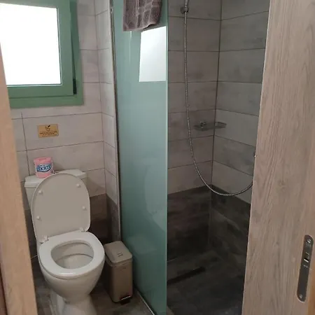 Lolos' House Апартаменты *